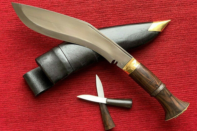 khukuri knives are souvenirs in nepal